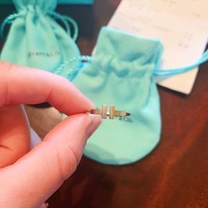 Tiffany & Co 18k White Gold Wire T Ring